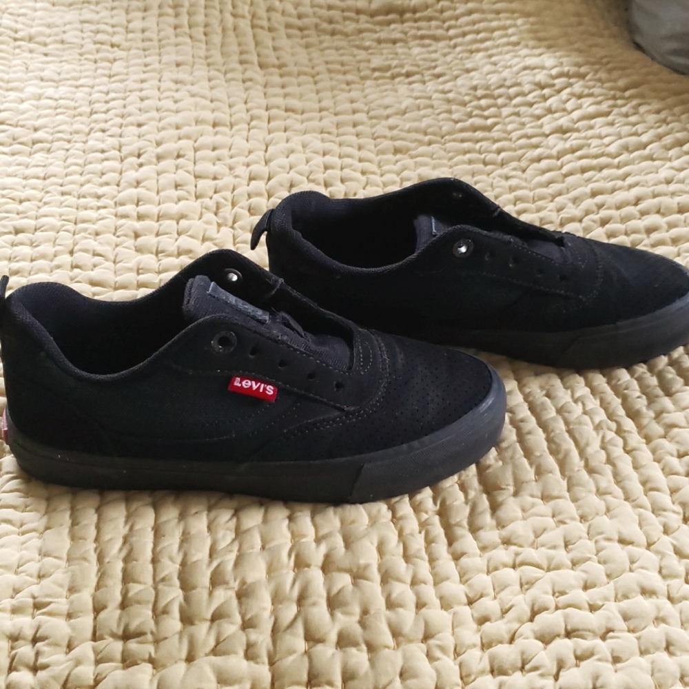Kids Levi's low top sneakers